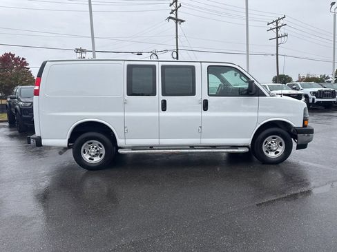 Used 2023 Chevrolet Express 2500 w/ Driver Convenience Package image 6