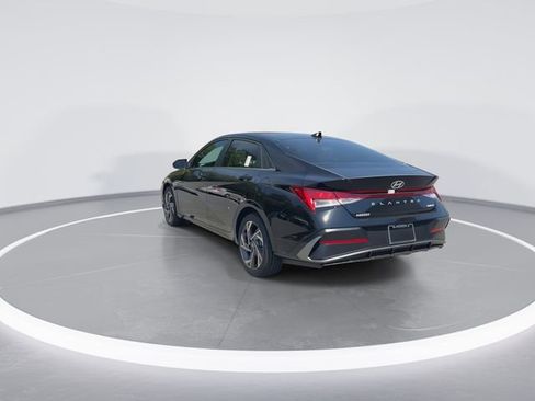 New 2026 Hyundai Elantra Limited FWD image 6