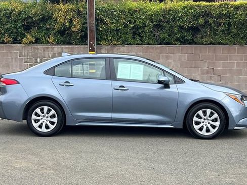 Used 2026 Toyota Corolla LE FWD image 3