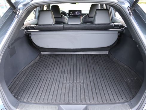 Used 2023 Toyota Venza XLE AWD/4WD image 37