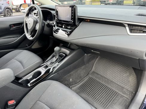 Used 2022 Toyota Corolla LE image 33