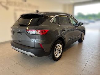 Used 2021 Ford Escape SE FWD video 2