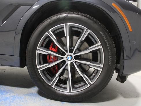 Used 2022 BMW X6 xDrive40i w/ M Sport Package image 27