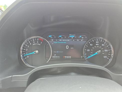 Used 2018 Ford Expedition Max XLT w/ Equipment Group 202A AWD/4WD image 12