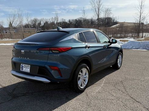 Used 2024 Buick Envista Preferred w/ Convenience I Package image 4