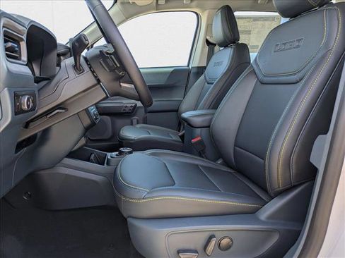 New 2025 Ford Maverick Lobo image 16