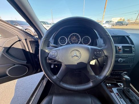 Used 2009 Mercedes-Benz C 300 Sedan image 14