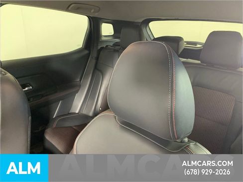 Used 2025 Nissan Kicks SR image 21