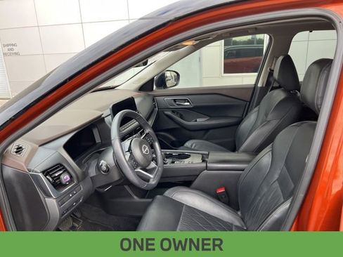 Used 2023 Nissan Rogue Platinum w/ Platinum Premium Package image 6