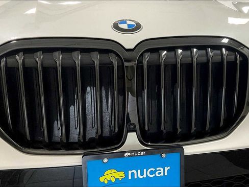 Used 2021 BMW X7 M50i image 29