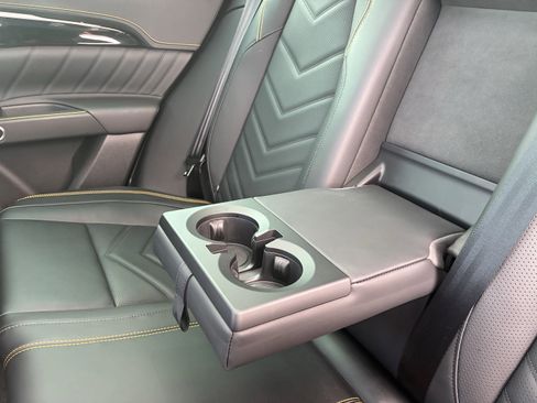 Used 2023 Maserati Grecale Modena image 32