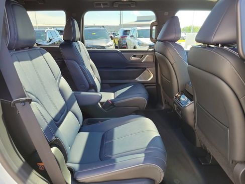 Certified 2026 INFINITI QX80 4WD w/ Sport Exterior Package image 30