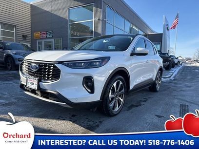 Certified 2023 Ford Escape Platinum w/ Premium Technology Package