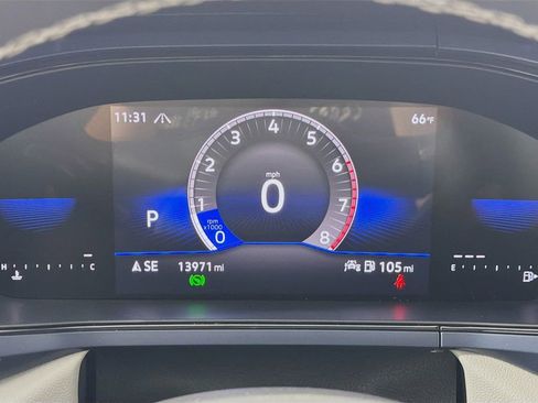 Used 2023 Volkswagen Taos SE w/ Panoramic Sunroof Package AWD/4WD image 13