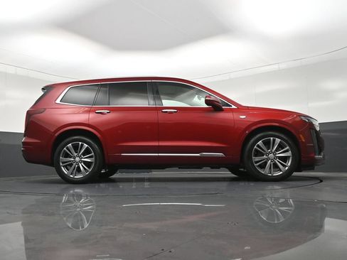 Used 2020 Cadillac XT6 Premium Luxury FWD image 30