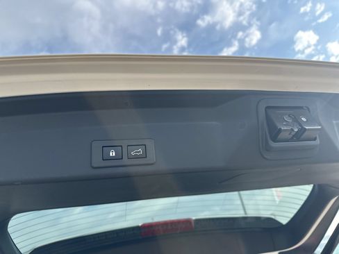Used 2024 Subaru Ascent Limited w/ Technology Package AWD/4WD image 37