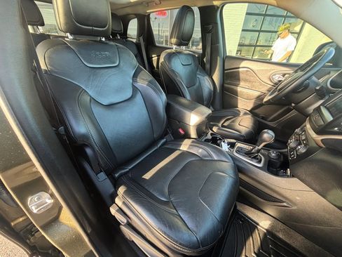 Used 2016 Jeep Cherokee Limited w/ Trailer Tow Group image 12