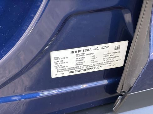 Used 2022 Tesla Model X Plaid image 9