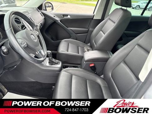 Used 2016 Volkswagen Tiguan SE AWD/4WD image 9