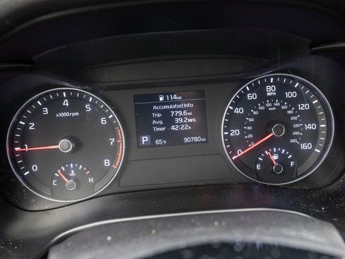 Used 2020 Kia Forte LXS image 17