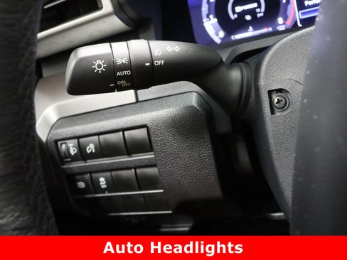 Used 2024 Toyota Tacoma TRD Off-Road image 25