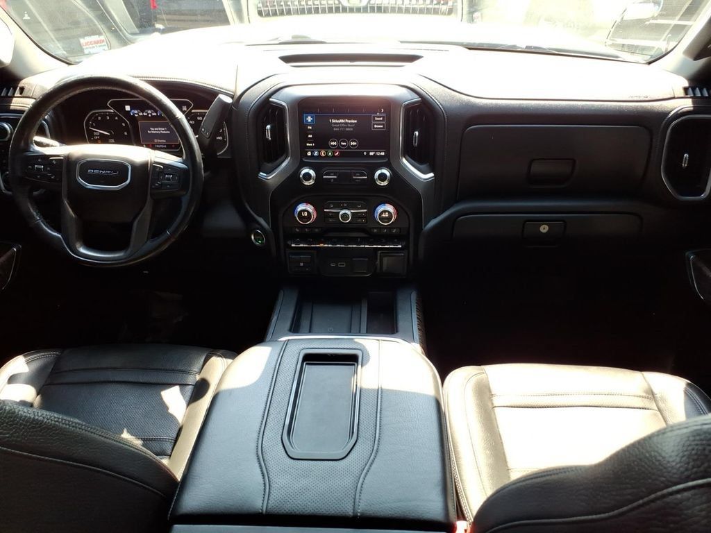 Used 2019 GMC Sierra 1500 Denali w/ Denali Ultimate Package AWD/4WD image 18