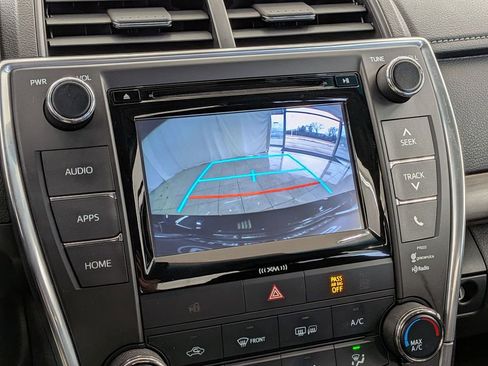 Used 2017 Toyota Camry LE w/ Moonroof Package image 22