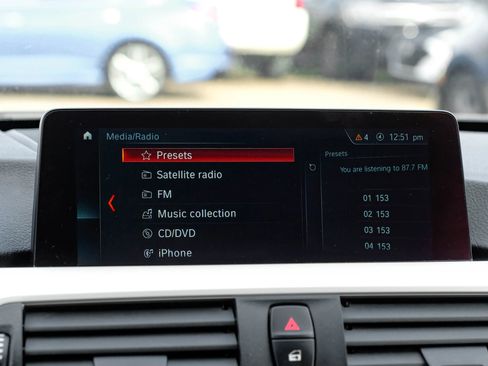 Used 2018 BMW 320i Sedan image 37