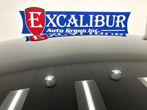 Used 2022 Tesla Model Y Long Range image 7