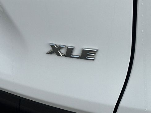 Used 2023 Toyota RAV4 XLE image 26