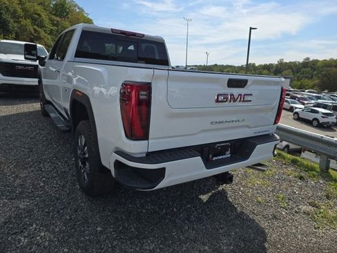 New 2026 GMC Sierra 2500 Denali w/ Denali Reserve Package image 3