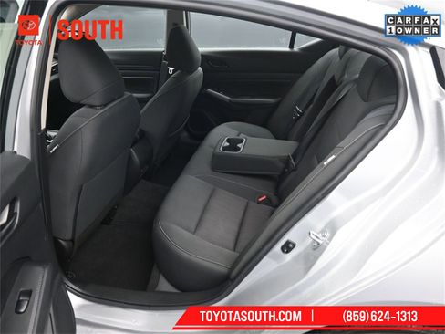 Used 2025 Nissan Altima 2.5 SV image 10