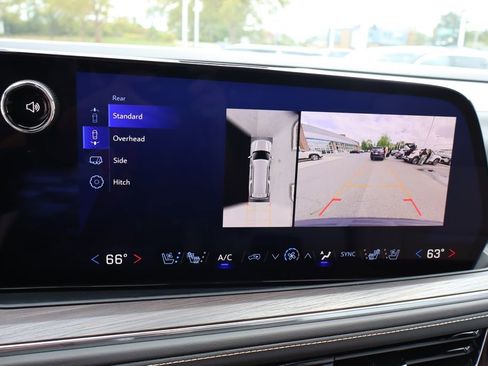 New 2025 Chevrolet Suburban Premier image 22