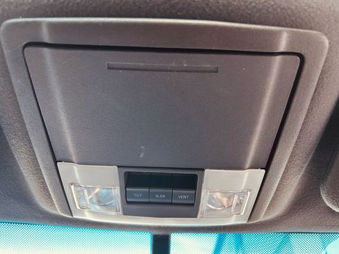 Used 2010 Ford Expedition Limited image 34