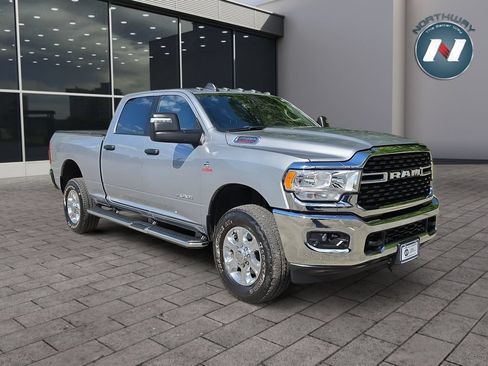 Used 2024 RAM 2500 Big Horn w/ Snow Chief Group AWD/4WD image 7