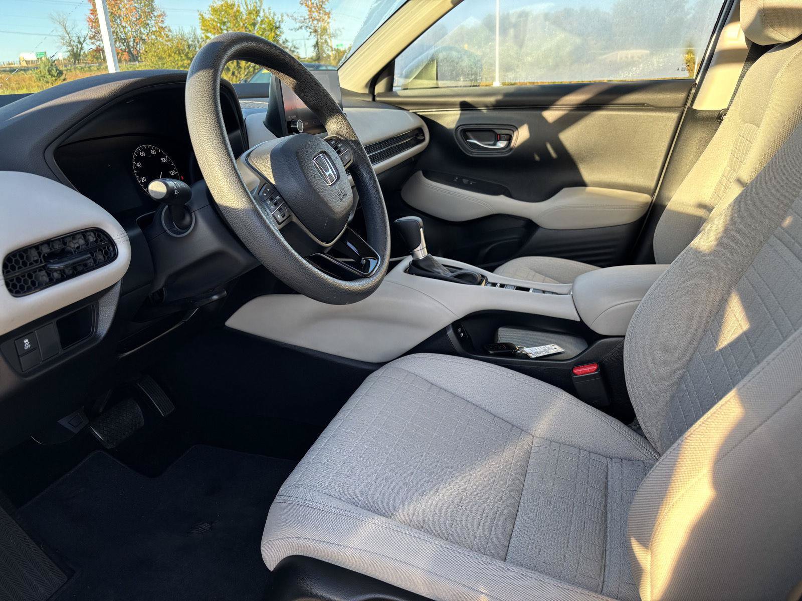 Used 2024 Honda HR-V LX image 14