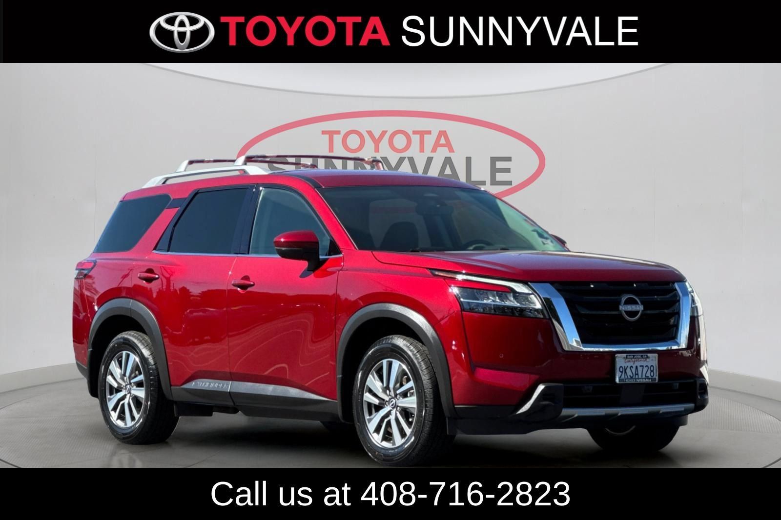 Used 2024 Nissan Pathfinder SL FWD image 10