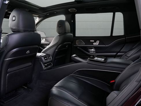 Used 2023 Mercedes-Benz Maybach GLS 600 4MATIC image 58