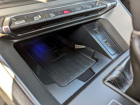 Used 2020 Audi Q3 2.0T Prestige image 26