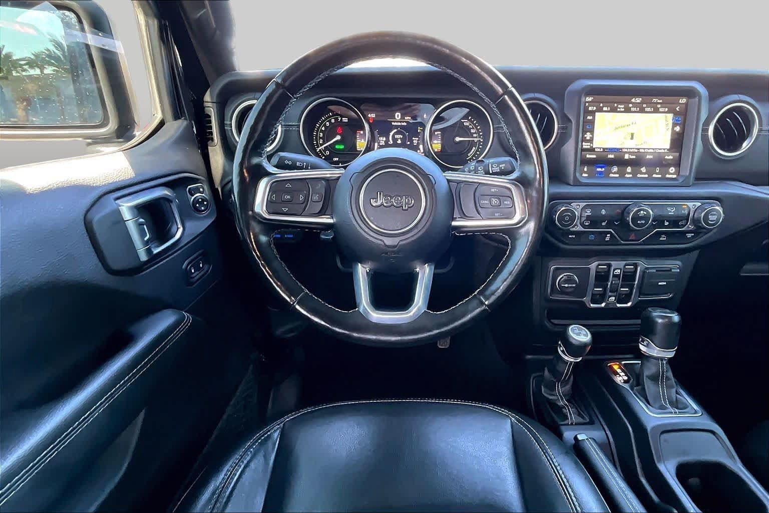 Used 2023 Jeep Wrangler Unlimited Sahara w/ Cold Weather Group AWD/4WD image 5