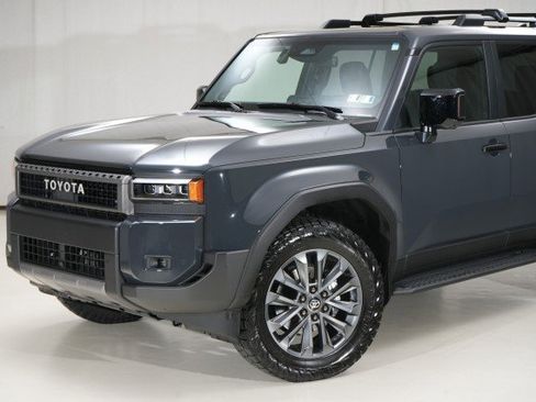 Used 2025 Toyota Land Cruiser image 6