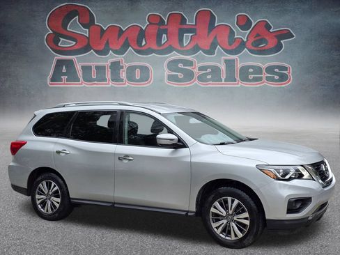 Used 2019 Nissan Pathfinder SL AWD/4WD image 1