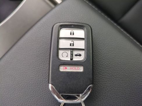 Used 2022 Honda Accord Touring image 37