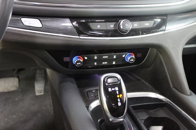 Used 2021 Buick Enclave Essence w/ Sound and Sites Package FWD image 21