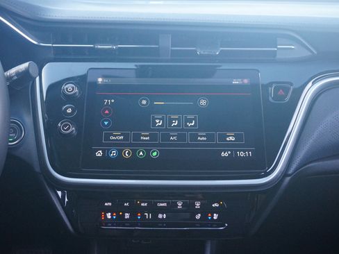 Used 2022 Chevrolet Bolt EUV Premier w/ Launch Edition image 26