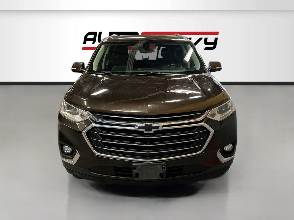 Used 2019 Chevrolet Traverse LT AWD/4WD image 2