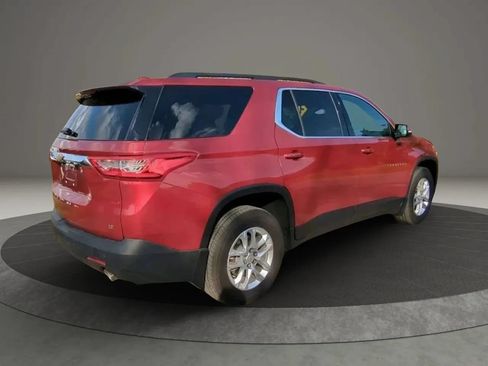 Used 2020 Chevrolet Traverse LT w/ LPO, Cargo Package AWD/4WD image 4