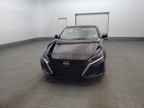 Used 2023 Nissan Altima 2.5 SV image 15