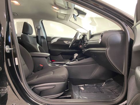 Used 2023 Kia Forte LXS image 15