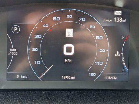 Used 2025 RAM ProMaster 2500 w/ U-Haul Equipment Group FWD image 12
